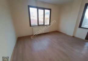 F-l Emlaktan Bulgurluya Komşu Esenevler De Yenilenmis Genç Binada 2+1