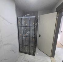 Burhaniye Merkezde Mükemmel Konumda Yüksek Giriş 1+1