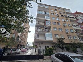 Bornova Merkez 3+1 Otoparklı Önü Açık Arakat