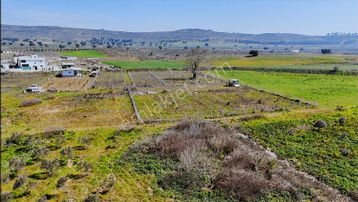 Menderes Develide Tek Tapu Müstakil Parsel Bahçe