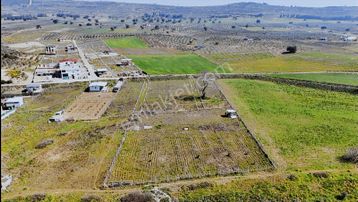 Menderes Develide Tek Tapu Müstakil Parsel Bahçe