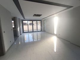 Kuşadası Kara Ovada Satılık 4+1 Sıfır Müstakil Villalar