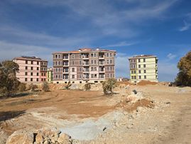 Denizli Bekilli Bahçeli'de Toki Konutları Yanı 4.973 M2 Çok Uygun Arazi. Açıklamayı Okuyunuz.