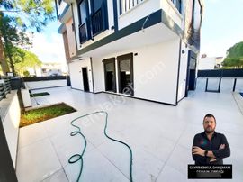 Didim'de Satılık 4+1 Tam Müstakil Havuzlu Bahçeli Otoparklı Bağımsız Villa !