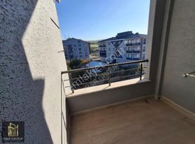 Mehmetakifersoy Kelebek Çayırı'nda Cadde Üzeri 3+1 İskanlı Daire