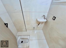 Manisa Yunusemre Yenımahalle Merkezefendı Konumlu 2 + 1