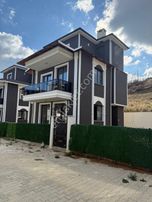 Saka Gayrimenkulden 3+1 Müstakil Villa 200 M2 Bahce İçinde