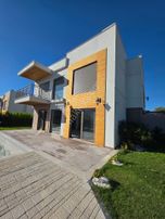 Kuşadası Satılık 4+1 Full Eşyalı Villa