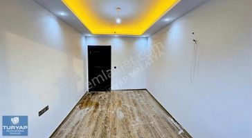 Turyap Metropol'den Çiftlik Cad. 4+1 Satılık Daire