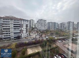 Turyap Metropol'den Tecde Cadde Üzerinde 4+1 Kiralık Daire