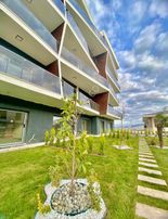 Kuşadası Değirmenderede Havuzlu Sitede Eşyalı Kiralık 2+1 Arakat