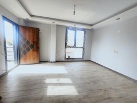 Kartallar'dan Büyük Bahçeli Teraslı Yazlık Villa