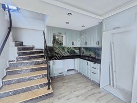 Kartallar'dan Büyük Bahçeli Teraslı Yazlık Villa