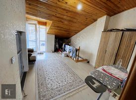 Eray Emlak'tan Satılık Dubleks 150m2 Kullanışlı Daire