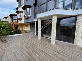 İzmir Menemen Villakent'te Satılık Full Tadilatlı Tripleks Villa