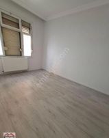 Akhisar Ulucami Fahri Sertel Emlaktan Bekara Kiralık Daire