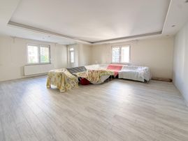 Gültepe'de 220m2 3+1 Odalı Full Yapılı Daire