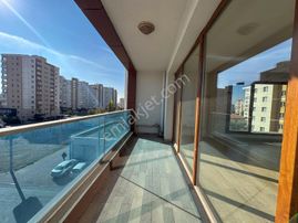 Kiralık Ultra Lüks 5+1 Odalı 300m2 Daire