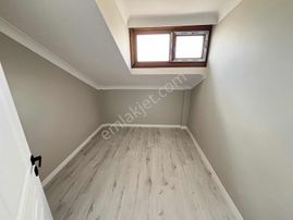 Net'den Çayırova Özgürlük Mh.asansörlü Satılık 4+1 Dublex Daire