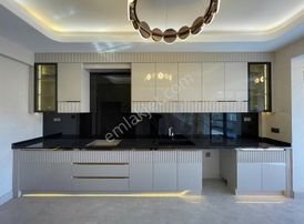 İbni Sina Mah. Tramvaya Bir Dakika Yürüme Mesafeli Park Cepheli