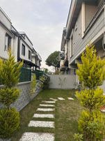 Üstüner Gayrimenkul'den Sakarya Kocaali'de 4+1 Satılık Havuzlu Villa