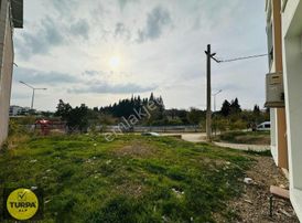 Menderes Gölcüklerde Satılık Köşe Konumda Bahçe