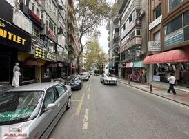 Atlas'tan İzmit-çarşı-merkez Fethiye Cad.sıfır Noktasında 4+1...