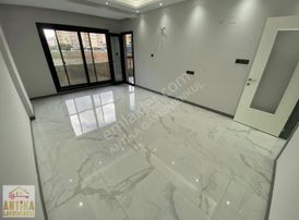 Antika Gayrimenkulden Hastane Karşısı Kiralık 3+1 Geniş Daire