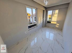 Uygun Fiyata Geniş Bahçeli Deniz Manzaralı 3+1 Triblex