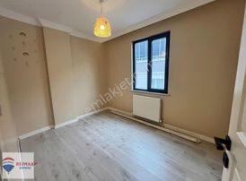 Nezih Muhitte Otopark Asansörlü Arakat 2+1 Kiralık Bakımlı Daire