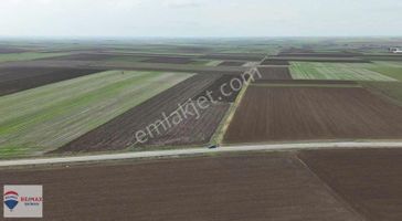 Lüleburgaz Ahmetbey 5.495 M² Asfalt Cepheli Yatırımlık Tarla