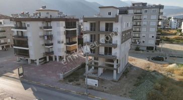 07 Truva Emlaktan Finike Kum Mahellesinde Satılık 2+1 Daire