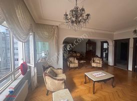 Remax Modern Onur Çibikci ' Den Eşyalı Kiralık 4 + 1 Daire