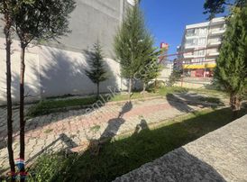 Celal Dinlenmez'den Kiralık Dükkan