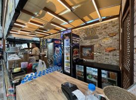 Samsun Omü Yaşam Merkezinde Yüksek Cirolu Restorant