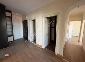 Tansu İnan'dan Lozan Caddesinde Satılık 3+1