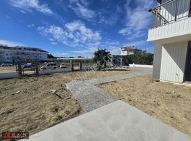 Havuzlu Bahçe Katı 1+1 Daire