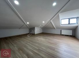 Göztepe'de Özgürlük Parkına Yakın Çift Giriş Teraslı İskanlı 5+2