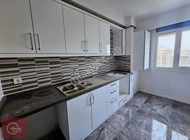 Vinora'dan Feneryolunda Özgürlük Parkına Komşu Balkonlu Boş 3+1