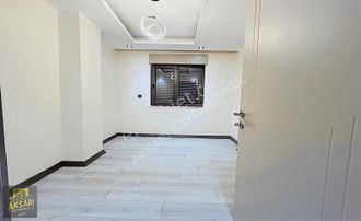 Cumartesi Pazarı Dibinde, Yüksek Giriş 2+1 Abd Mutfak