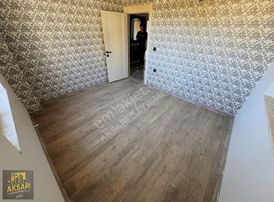 Duvar Kağıtlı Kaliteli İşçilik 1.kat Ferah 2+1