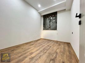 Cadde Üzerinde 2+1 Ayrı Mutfaklı 1.katta Fırsat Daire