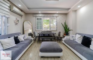 Yenigün'de Havuzlu Site İçerisinde 2+1 Satılık Daıre