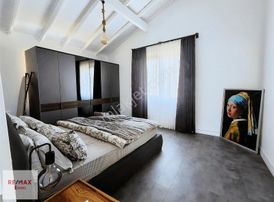 Korkuteli Bayatbademleri'de Satılık Müstakıl Ev Ve 980 M2 Arsası