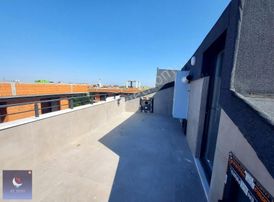 Ayışığından Öğretmen Evine Yakın Yeni Binada 4+1 Satılık Daire