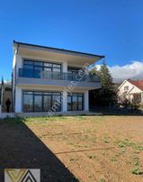 Valentia'dan Gölbaşı Karşıyakada Bahçeli Asansörlü 7+2 Satılık Villa !!!