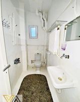 Valentia'dan Dikmen Caddesi Üzerinde Ara Katta Satılık 2+1 Daire !!!