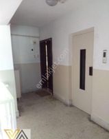 Valentia'dan Yukarı Emek Sitesinde 3+1 Satılık Daire !!!