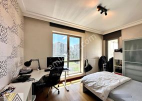 Valentia'dan Kıraner Park Sitesinde Geniş 4+1 Satılık Daire !!!