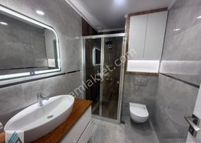 Atanora Vadi'den !!boş!! İlker Cadde Üzeri 3+1 Kombili Katta Ebeveyn Banyolu Ful Yapılı 3+1